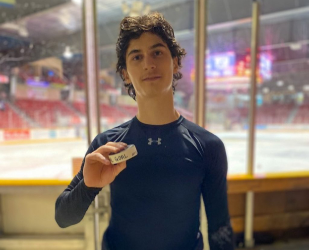 Абакар Казбеков. Фото ХК «Лондон Найтс» Абакар Казбеков. Фото ХК «Лондон Найтс»