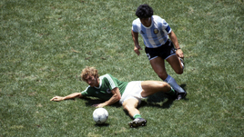 «Давай, давай: они уже мертвые, не бегут!» Гениальный пас Марадоны в финале ЧМ-1986. Настал черед Месси?