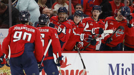 Овечкин вселился в шведского защитника! У него хет-трик, а Ови опять без голов