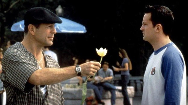 Брюс Уиллис. Фото Кадр из фильма «Девять ярдов» Брюс Уиллис. Фото Кадр из фильма «Девять ярдов»