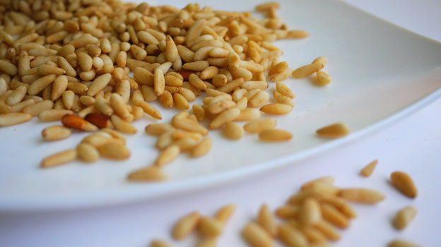 Кедровые орехи. Фото Leila Issa/Unsplash Кедровые орехи. Фото Leila Issa/Unsplash