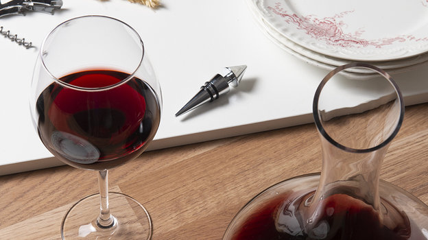 Вино. Фото Freepik Вино. Фото Freepik