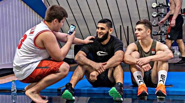 Братья Кадыровы и Хамзат Чимаев. Фото Соцсети Братья Кадыровы и Хамзат Чимаев. Фото Соцсети