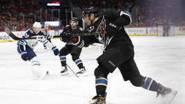 Овечкин переписал историю! Сделал дубль и обошел легенду