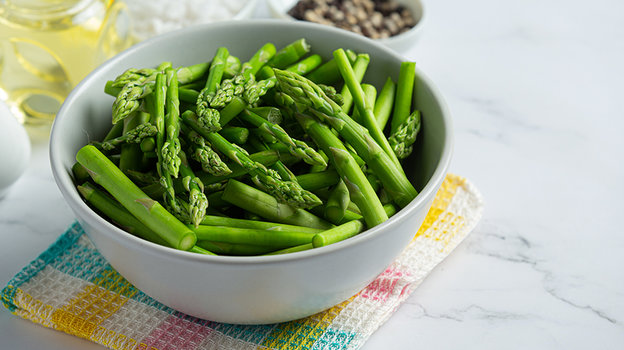 Спаржа. Фото Freepik/jcomp Спаржа. Фото Freepik/jcomp