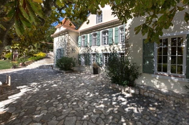 Особняк Дэвида и Виктории Бекхэм. Фото Knight Frank Особняк Дэвида и Виктории Бекхэм. Фото Knight Frank