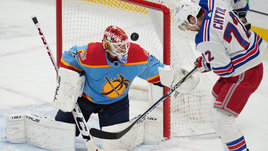 Команда Бобровского — главный провал первой половины сезона НХЛ. На российского голкипера больно смотреть