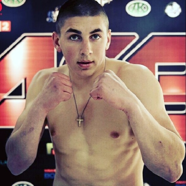 Виталий Слипенко в начале карьеры в ММА, 2015 год. Фото Соцсети Виталий Слипенко в начале карьеры в ММА, 2015 год. Фото Соцсети