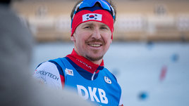 Он обходит возраст, соперников и санкции. Как Тимофей Лапшин удерживается в топе?