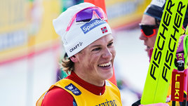 Клебо выиграл рекордную гонку на «Тур де Ски». Ему помогают санкции и вирус