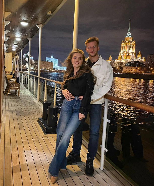 Елена Радионова и Константин Кучаев. Фото Соцсети Елена Радионова и Константин Кучаев. Фото Соцсети