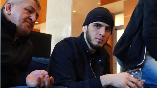 Абдулманап Нурмагомедов и Ислам Махачев.