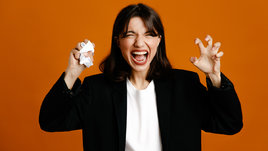 3 типа эмоционально нестабильных людей. От кого из них нужно держаться подальше? Отвечают специалисты