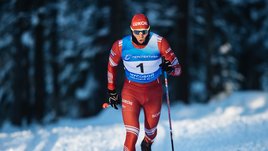 «Сборную целуют в попу». Большунов снова выиграл, а его партнер по команде бесится из-за лишения медали