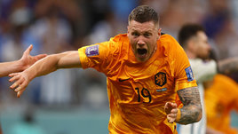 Роналду в «МЮ» заменит форвард, которого Месси обозвал придурком. Что нужно знать о Вегхорсте