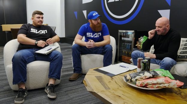 Power Slap. Фото Скриншот трансляции шоу Power Slap Power Slap. Фото Скриншот трансляции шоу Power Slap