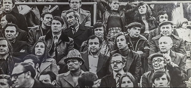 Леонид Трахтенберг на трибуне (второй справа в третьем ряду). Фото из личного архива Сергея Шмитько Леонид Трахтенберг на трибуне (второй справа в третьем ряду). Фото из личного архива Сергея Шмитько