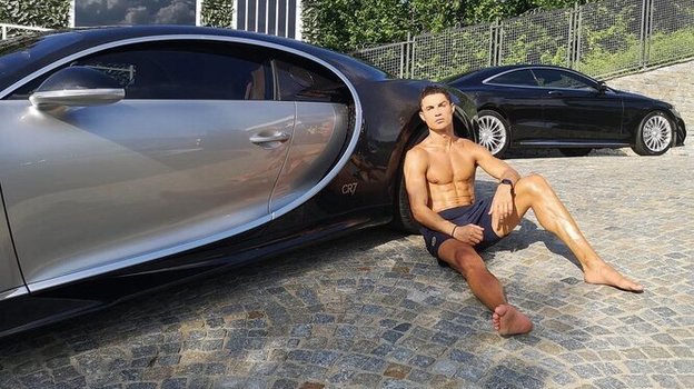 Автомобиль Криштиану Роналду. Фото Соцсети Автомобиль Криштиану Роналду. Фото Соцсети