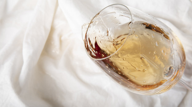 Бокал вина. Фото Freepik/freepik Бокал вина. Фото Freepik/freepik