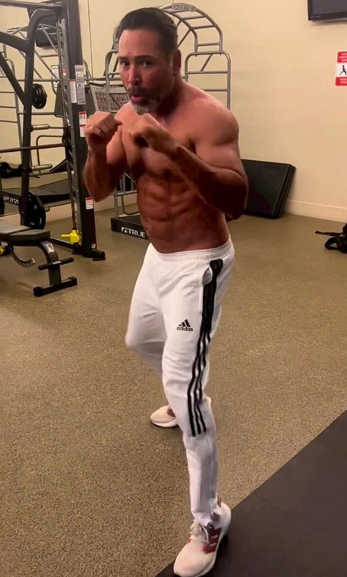 Оскар Де Ла Хойя. Фото Скриншот YouTube-канала FightHype.com Оскар Де Ла Хойя. Фото Скриншот YouTube-канала FightHype.com