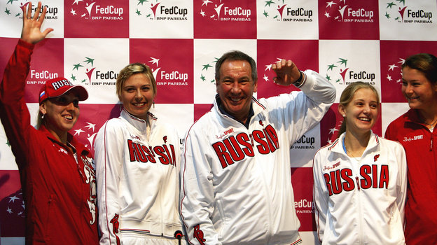 Елена Веснина, Мария Шарапова, Шамиль Тарпищев, Анна Чакветадзе, Динара Сафина. Фото Getty Images Елена Веснина, Мария Шарапова, Шамиль Тарпищев, Анна Чакветадзе, Динара Сафина. Фото Getty Images