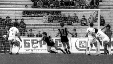 8 мая 1983 года. Москва. Лужники. Финал Кубка СССР. «Шахтер» — «Металлист» — 1:0. 23-я минута. Форвард горняков Сергей Ященко (№ 7) забивает победный гол.