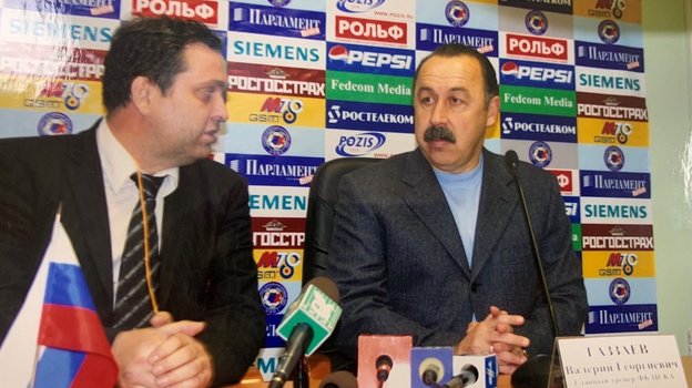 Максим Лопухов и Валерий Газзаев. Фото ФК «Рубин»/личный архив Лопухова Максим Лопухов и Валерий Газзаев. Фото ФК «Рубин»/личный архив Лопухова