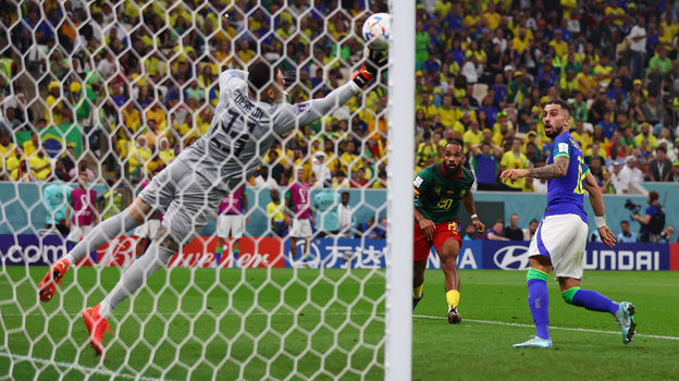 Бриан Мбемо наносит удар по воротам Эдерсона. Фото Global Look Press Бриан Мбемо наносит удар по воротам Эдерсона. Фото Global Look Press