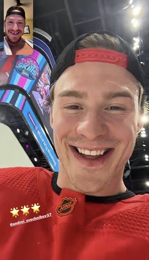 Андрей Свечников и его брат Евгений. Андрей Свечников и его брат Евгений.