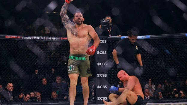 Федор Емельяненко впервые в карьере проиграл реванш. Фото MMAfighting.com Федор Емельяненко впервые в карьере проиграл реванш. Фото MMAfighting.com