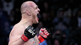 «Джон Джонс, я наступаю». Спивак так легко справился с Льюисом, что бросил вызов легенде