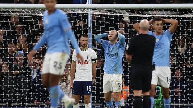 Эмоции Эрлина Холанна на пропущенный гол. Фото Global Look Press Эмоции Эрлина Холанна на пропущенный гол. Фото Global Look Press