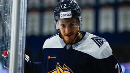 «Тренеры говорят, чтобы все выкидывал в ворота». Защитник «Магнитки» забивает четыре матча подряд