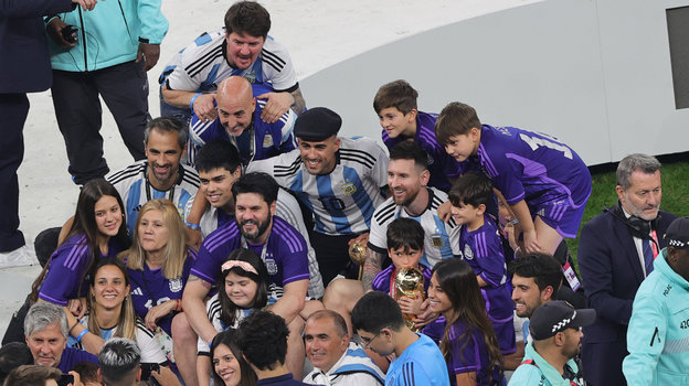 Лионель Месси со своей семьей. Фото Global Look Press Лионель Месси со своей семьей. Фото Global Look Press