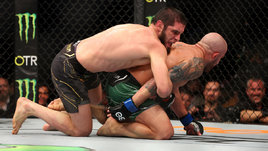 Махачев не стал лучшим бойцом вне зависимости от веса. Это справедливо?