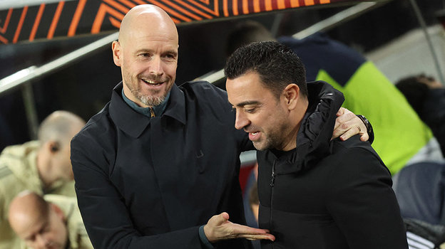 Эрик тен Хаг и Хави. Фото Reuters Эрик тен Хаг и Хави. Фото Reuters