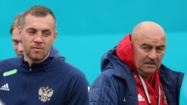 «Дзюбу обсуждали, но предложения не делали — позиция форварда у нас закрыта. А в «Локо» желаю Артему удачи». Интервью Станислава Черчесова