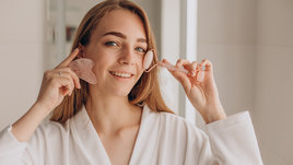 Массаж гуаша: просто тренд или эффективное cредство для подтянутой кожи?