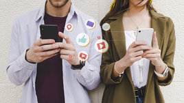 Кто и зачем пишет комментарии в интернете? Психолог объяснил, о чем говорит поведение в Сети