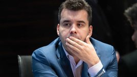 Участники матча за шахматную корону выходят на финишную прямую. Заочная битва Дина и Непо