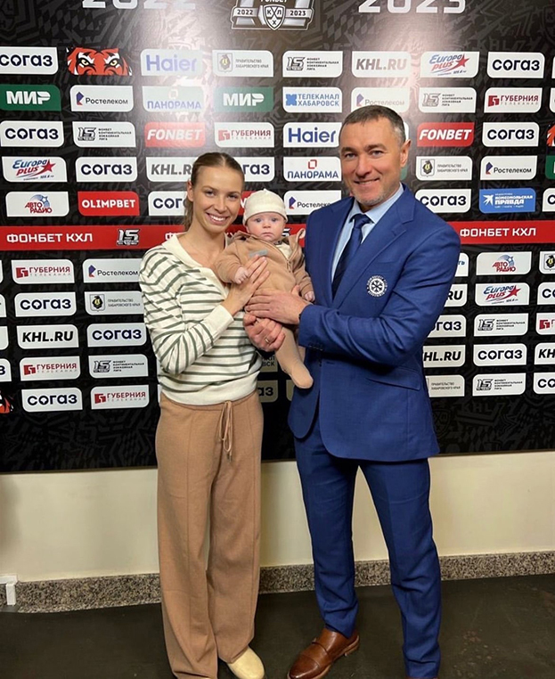 Евгений Шалдыбин с дочерью и внуком. Фото из личного архива Евгения Шалдыбина Евгений Шалдыбин с дочерью и внуком. Фото из личного архива Евгения Шалдыбина