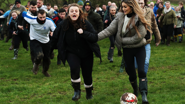 Девушки во время матча в Эшбурне. Фото Getty Images Девушки во время матча в Эшбурне. Фото Getty Images