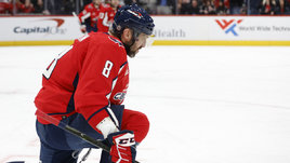 Овечкин вернулся на руины. «Вашингтон» потерял лицо без своего капитана