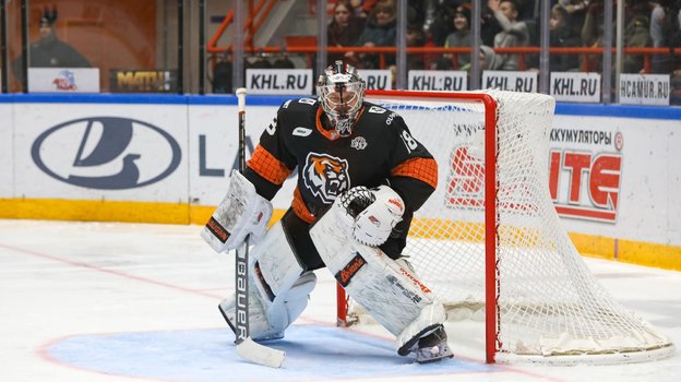 Вратарь «Амура» Евгений Аликин. Фото ХК «Амур» Вратарь «Амура» Евгений Аликин. Фото ХК «Амур»