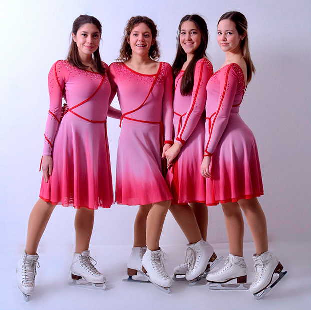 Беатрис Карлетти (крайняя слева). Фото Ice On Fire, Соцсети Беатрис Карлетти (крайняя слева). Фото Ice On Fire, Соцсети