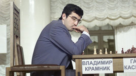 «Карлсен бросился на черную лестницу, где он плакал от счастья, уронив голову на перила». Как Крамник передал чемпионскую эстафету Магнусу