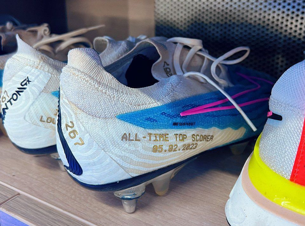 Бутсы Гарри Кейна. Фото ФК «Тоттенхэм» Бутсы Гарри Кейна. Фото ФК «Тоттенхэм»