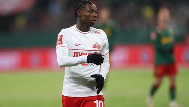 Квинси Промес.