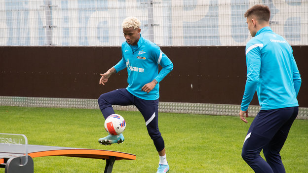 Вильмар Барриос. Фото Вячеслав Евдокимов / ФК «Зенит» Вильмар Барриос. Фото Вячеслав Евдокимов / ФК «Зенит»