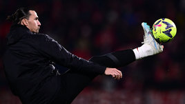 Ибра вернулся и побил великий рекорд. Его новая задача — уговорить Леау остаться в «Милане»